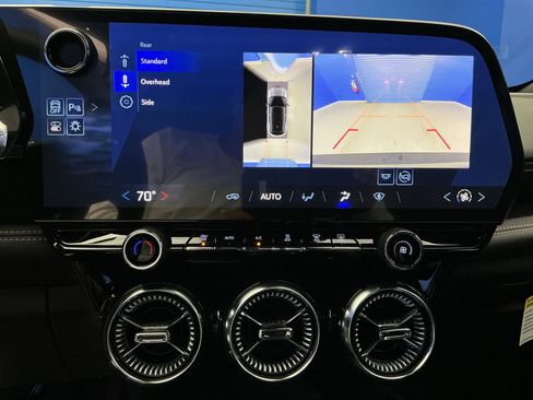 New 2025 Chevrolet Blazer EV LT AWD/4WD image 18