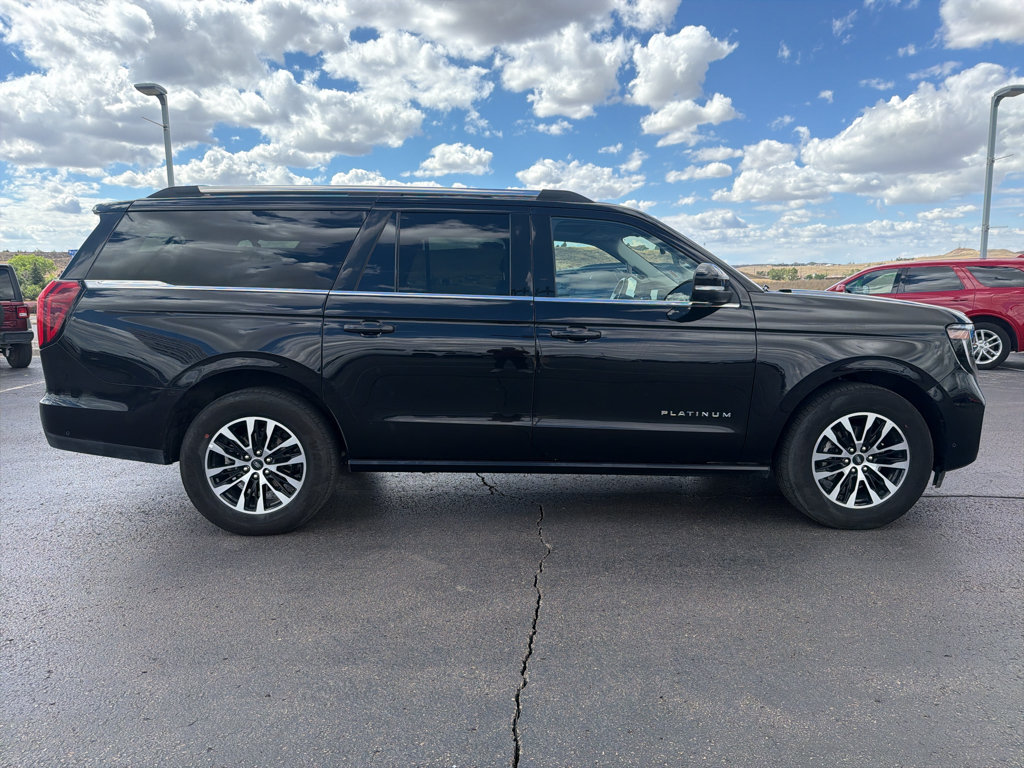 Used 2025 Ford Expedition Max Platinum AWD/4WD image 4