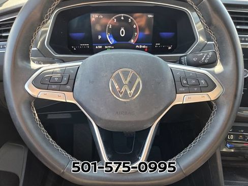 Used 2023 Volkswagen Tiguan SE AWD/4WD image 30