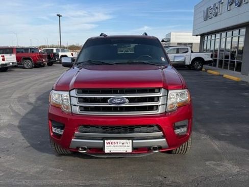 Used 2017 Ford Expedition EL Platinum image 3