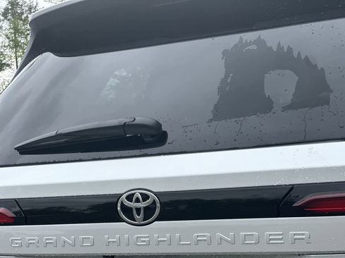 New 2026 Toyota Grand Highlander AWD image 20