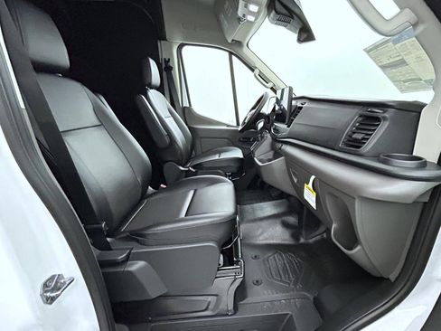 New 2027 Ford Transit 250 148 Medium Roof w/ Load Area Protection Package RWD image 15