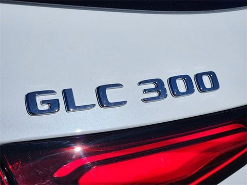 New 2026 Mercedes-Benz GLC 300 4MATIC image 14