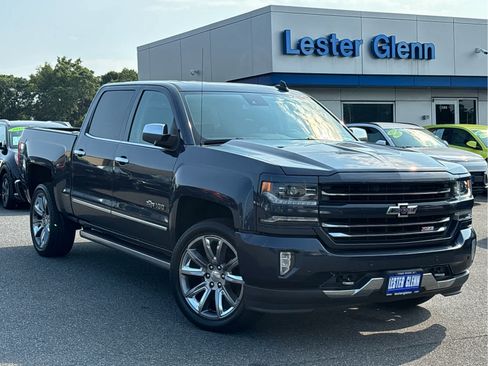 Used 2018 Chevrolet Silverado 1500 LTZ Z71 w/ Centennial Edition AWD/4WD image 33