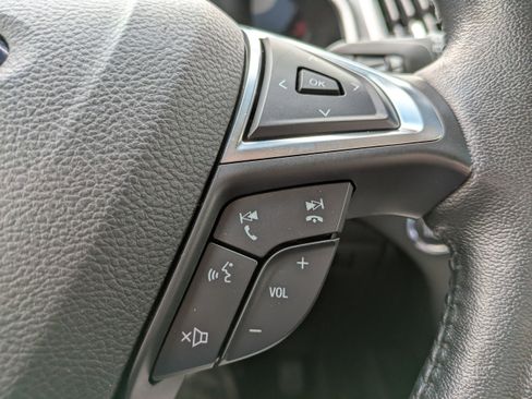 Used 2017 Ford Edge SEL w/ Equipment Group 201A image 22