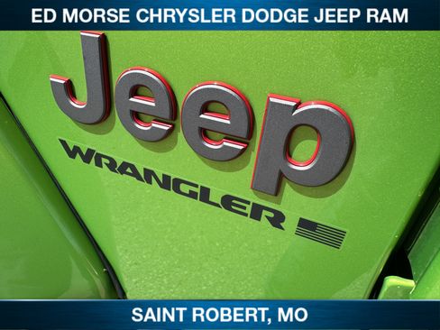 Used 2025 Jeep Wrangler Unlimited Rubicon AWD/4WD image 8