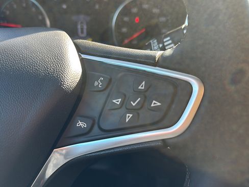 Used 2023 Chevrolet Equinox LT image 34