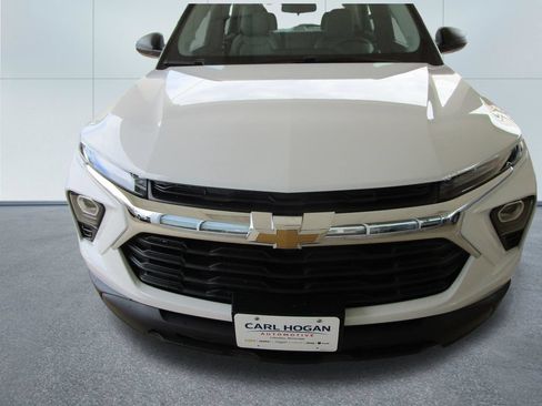New 2026 Chevrolet TrailBlazer LS FWD image 18