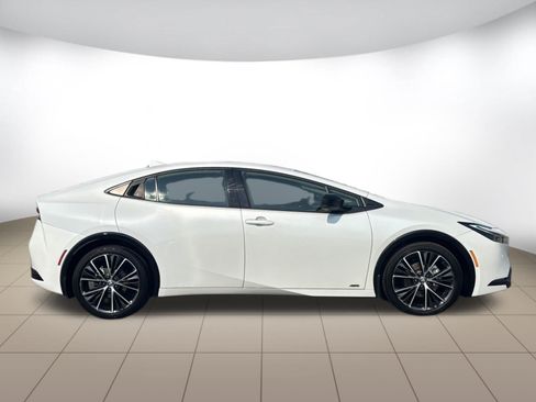 Used 2024 Toyota Prius Limited AWD/4WD image 8