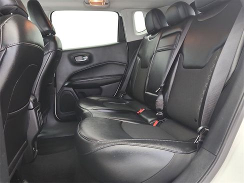 Used 2020 Jeep Compass Latitude image 20