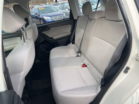 Used 2017 Subaru Forester 2.5i w/ Alloy Wheel Package image 31