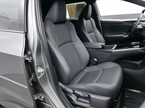 Used 2024 Toyota bZ4X Limited image 14