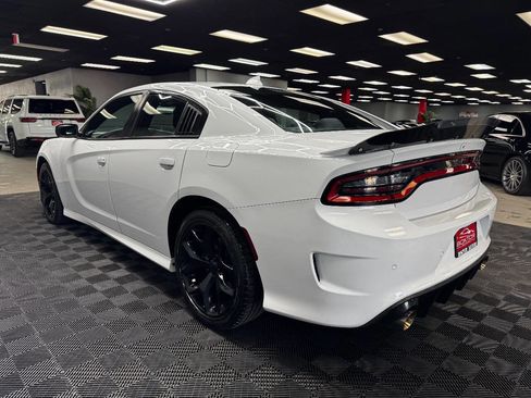 Used 2019 Dodge Charger GT w/ Driver Confidence Group image 9
