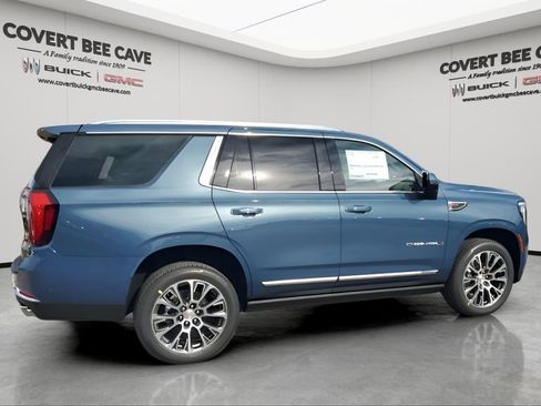 New 2026 GMC Yukon Denali w/ Sun & Power Step Package image 10