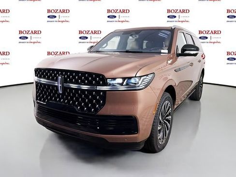 New 2025 Lincoln Navigator L Black Label image 3