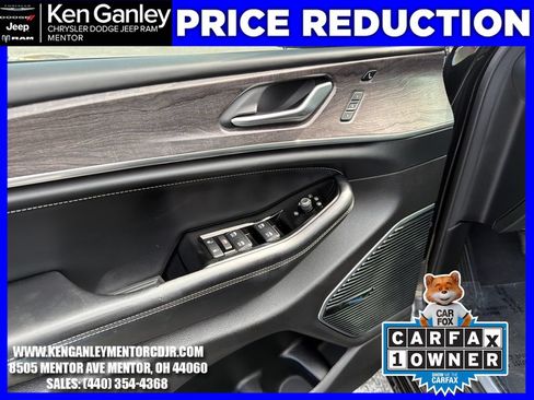 Used 2021 Jeep Grand Cherokee L Overland w/ Luxury Tech Group IV AWD/4WD image 11