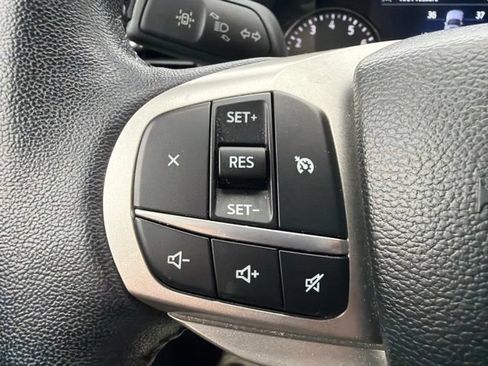 Used 2023 Ford Explorer XLT w/ Equipment Group 202A AWD/4WD image 45