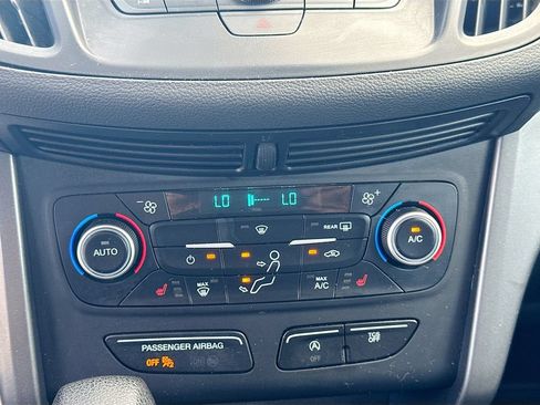 Used 2019 Ford Escape SE AWD/4WD image 16