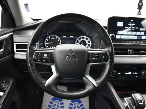 Used 2024 Mitsubishi Outlander Ralliart AWD/4WD image 20
