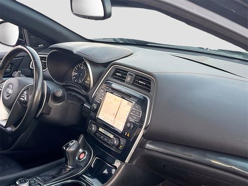 Used 2020 Nissan Maxima SR w/ Sport Mat Group image 30
