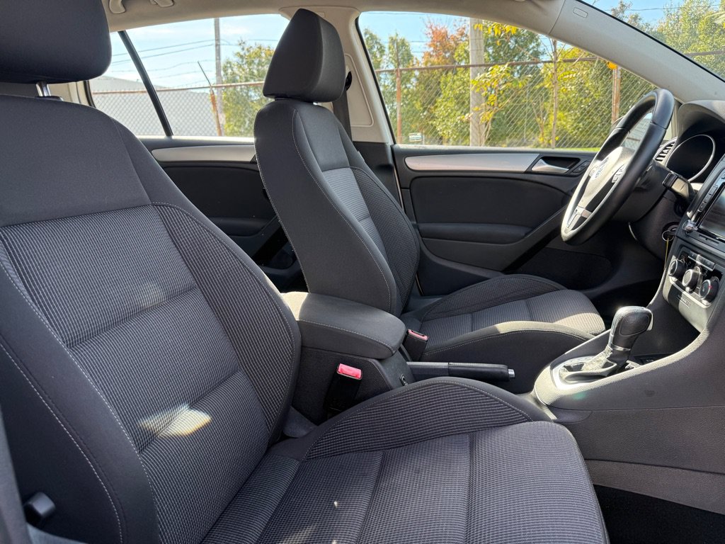 Used 2014 Volkswagen Golf TDI FWD image 10