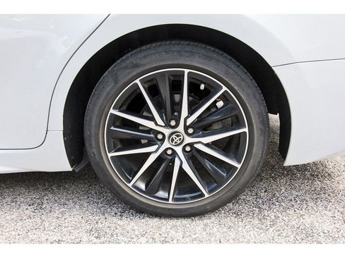 Used 2023 Toyota Camry SE w/ Convenience Package FWD image 30