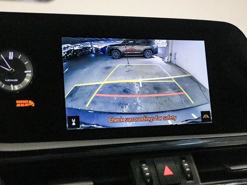 Used 2025 Lexus ES 350 w/ Premium Package FWD image 24