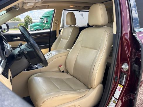 Used 2015 Toyota Highlander Limited Platinum FWD image 9