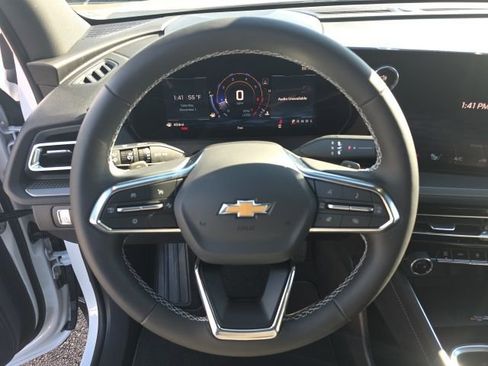 New 2026 Chevrolet Traverse LT w/ Driver Confidence Package image 14