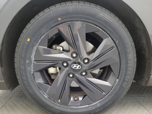 Used 2021 Hyundai Elantra SEL FWD image 31