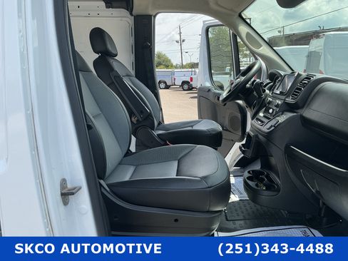 Used 2025 RAM ProMaster 2500 w/ Convenience Group FWD image 6