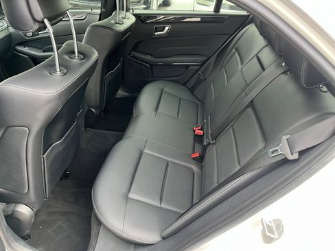 Used 2016 Mercedes-Benz E 250 Sedan image 28
