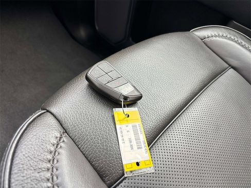 Used 2024 GMC Sierra 2500 Denali w/ Denali Reserve Package image 27