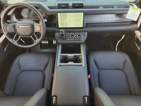 New 2025 Land Rover Defender 130 V8 AWD/4WD image 19