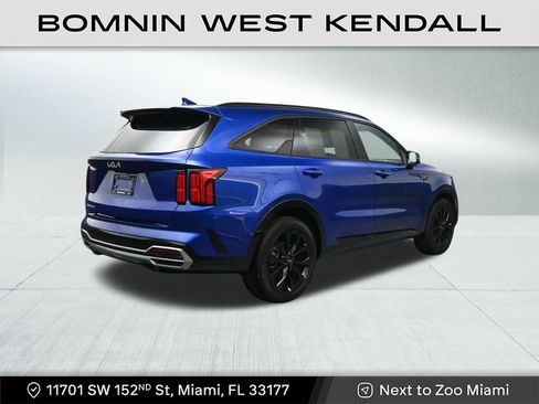 Used 2023 Kia Sorento SX image 5