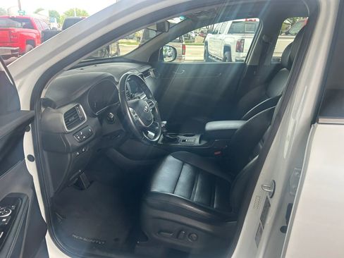 Used 2020 Kia Sorento EX AWD/4WD image 17