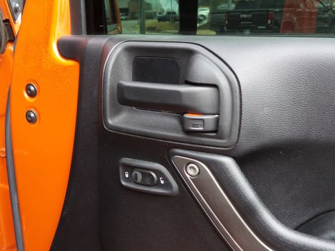 Used 2015 Jeep Wrangler Unlimited Sport w/ Quick Order Package 24S image 35