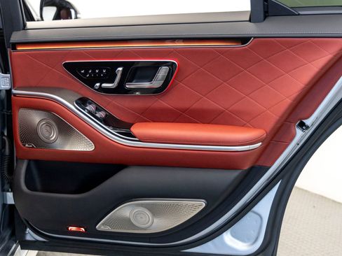 Used 2026 Mercedes-Benz S 63 AMG S image 23