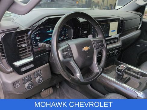 Used 2023 Chevrolet Silverado 1500 LTZ w/ Technology Package AWD/4WD image 9