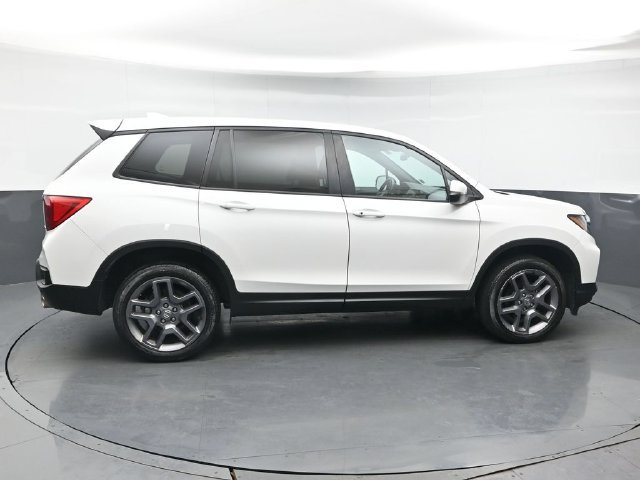 Used 2023 Honda Passport EX-L image 6