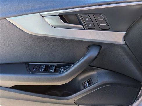 Used 2017 Audi A4 2.0T Premium image 16