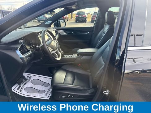 Used 2025 Cadillac XT5 Premium Luxury image 10