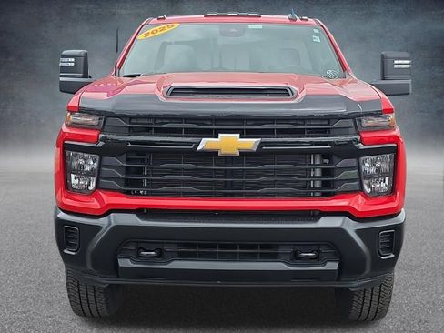 Used 2025 Chevrolet Silverado 2500 W/T AWD/4WD image 11
