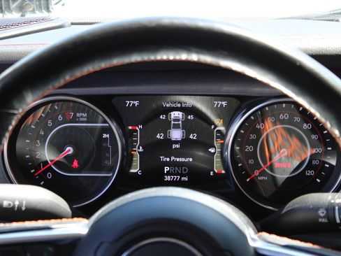 Used 2021 Jeep Gladiator Mojave AWD/4WD image 15