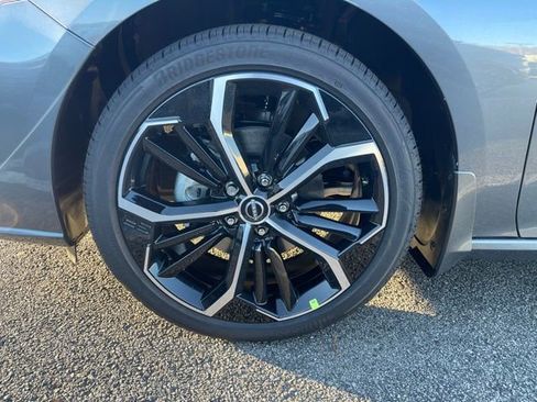 New 2025 Nissan Altima 2.5 SR image 11