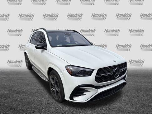 Used 2024 Mercedes-Benz GLE 450e 4MATIC image 3
