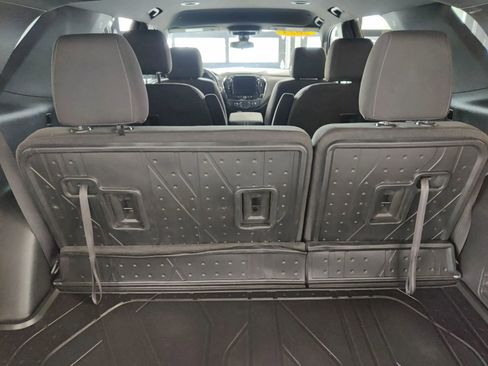 Used 2023 Chevrolet Traverse LT w/ LPO, Floor Liner Package image 12