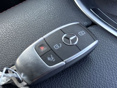 Used 2021 Mercedes-Benz GLC 43 AMG 4MATIC image 28