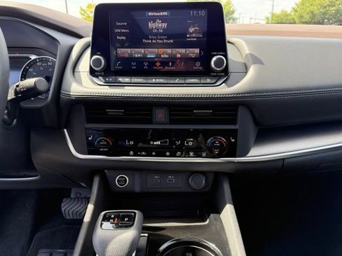 Certified 2023 Nissan Rogue SV w/ SV Premium B Package AWD/4WD image 25