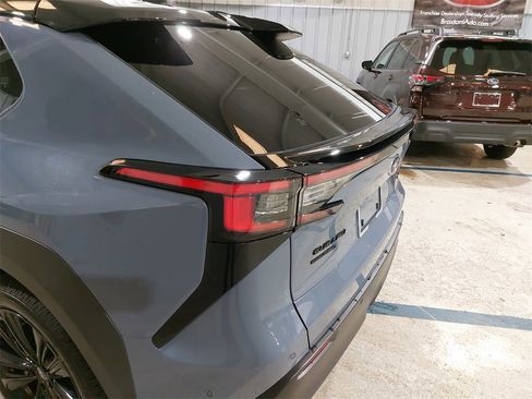 Used 2025 Subaru Solterra Touring image 36